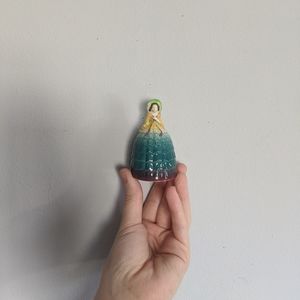 Salt shaker woman figurine